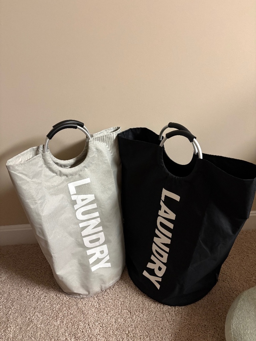 Set of two laundry baskets